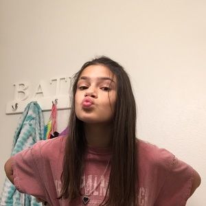 Meet your Posher, Clara